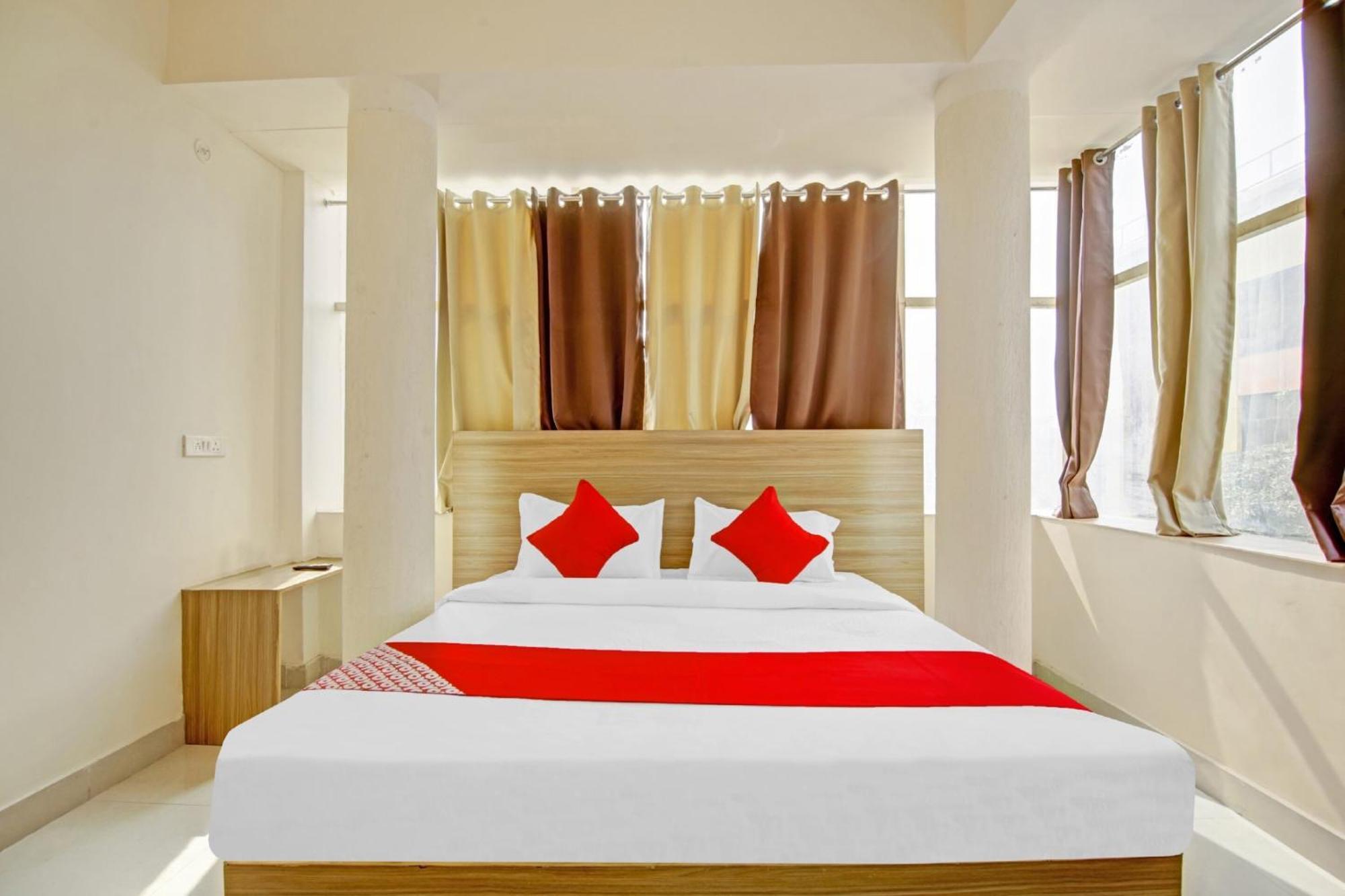 גאזיאבאד Oyo Flagship 80772 Hotel The Grand Rdc מראה חיצוני תמונה